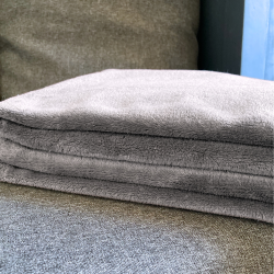 Couverture Micro-flanelle lavable toute saison, 100% polyester 280 g/m²